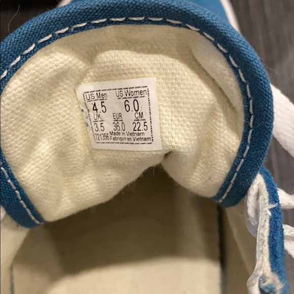 Vans - Picture 3 of 3